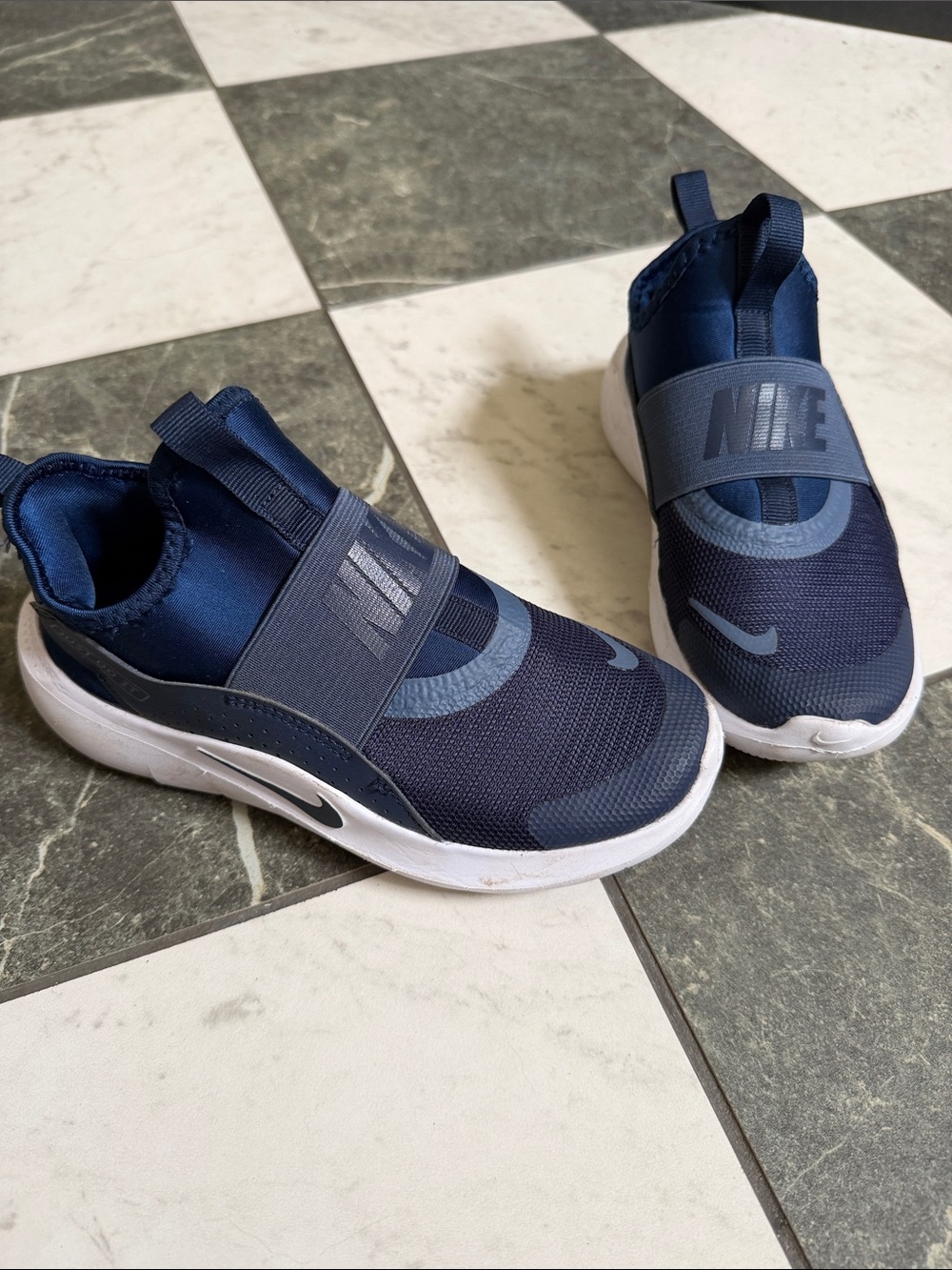 Nike flex Kids Navy and White Slip-On Athletic Sneakers size 1 worn once!